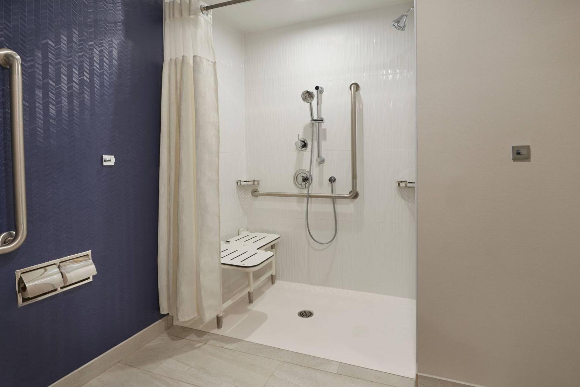 Fairfield By Marriott Inn & Suites Orillia Exterior photo